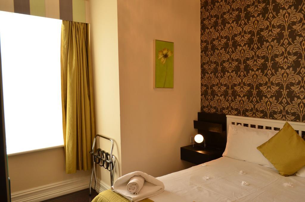 Shirley B & B บอร์นมัธ ภายนอก รูปภาพ